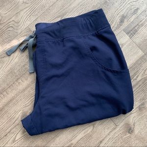 Figs Scrubs | Kade Cargo Scrub Pant